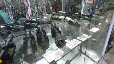 Photo: Holts Gun Shop
